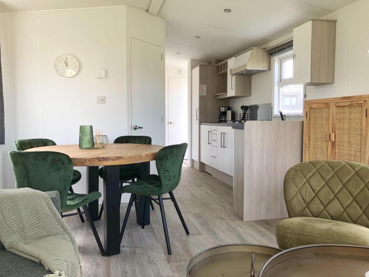 Chalet 579 Op Recreatiepark De Wielen Sint Maarten Luaran gambar