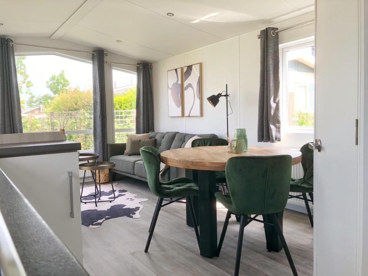 Chalet 579 Op Recreatiepark De Wielen Sint Maarten Luaran gambar